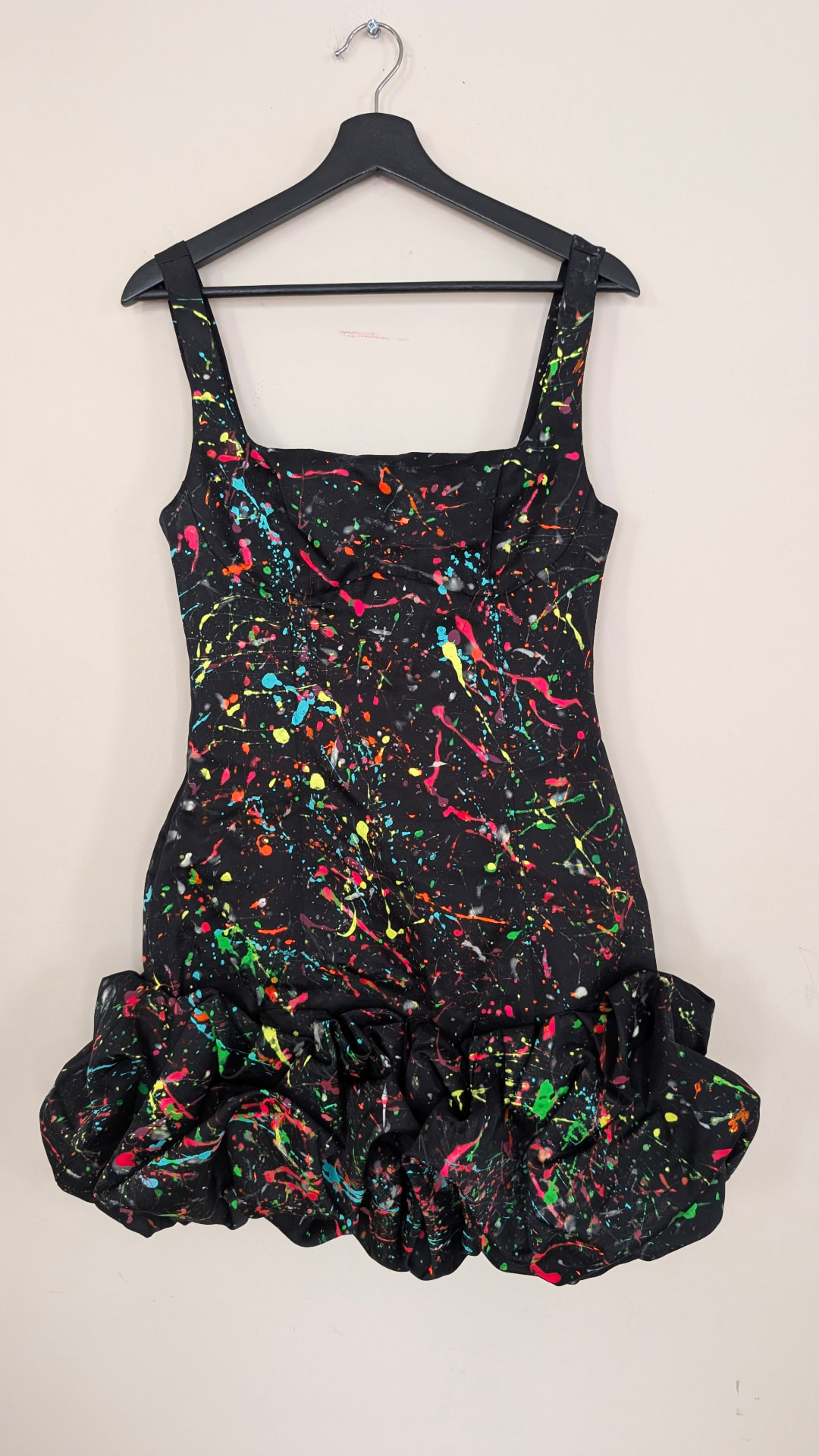 Glow Party Dresses: image 1